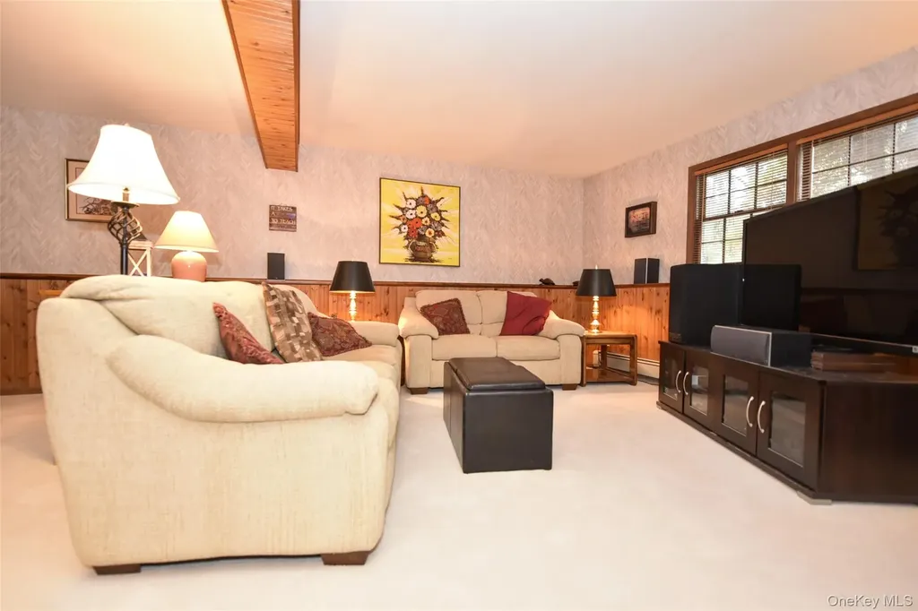4 Arlington Drive Harriman NY 10926