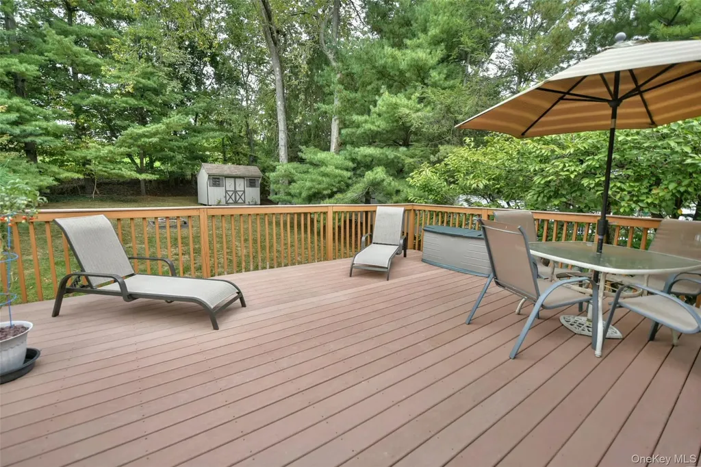 4 Arlington Drive Harriman NY 10926