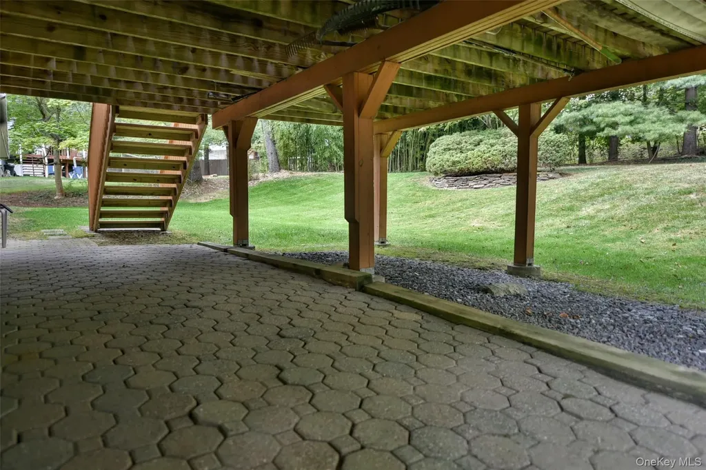 4 Arlington Drive Harriman NY 10926