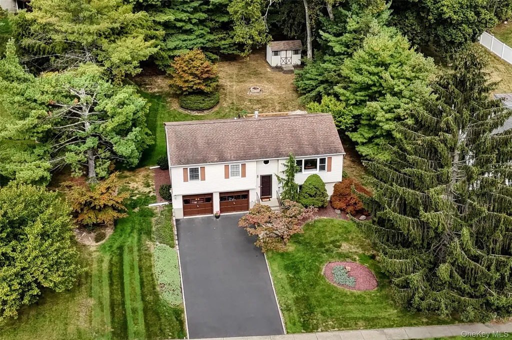 4 Arlington Drive Harriman NY 10926