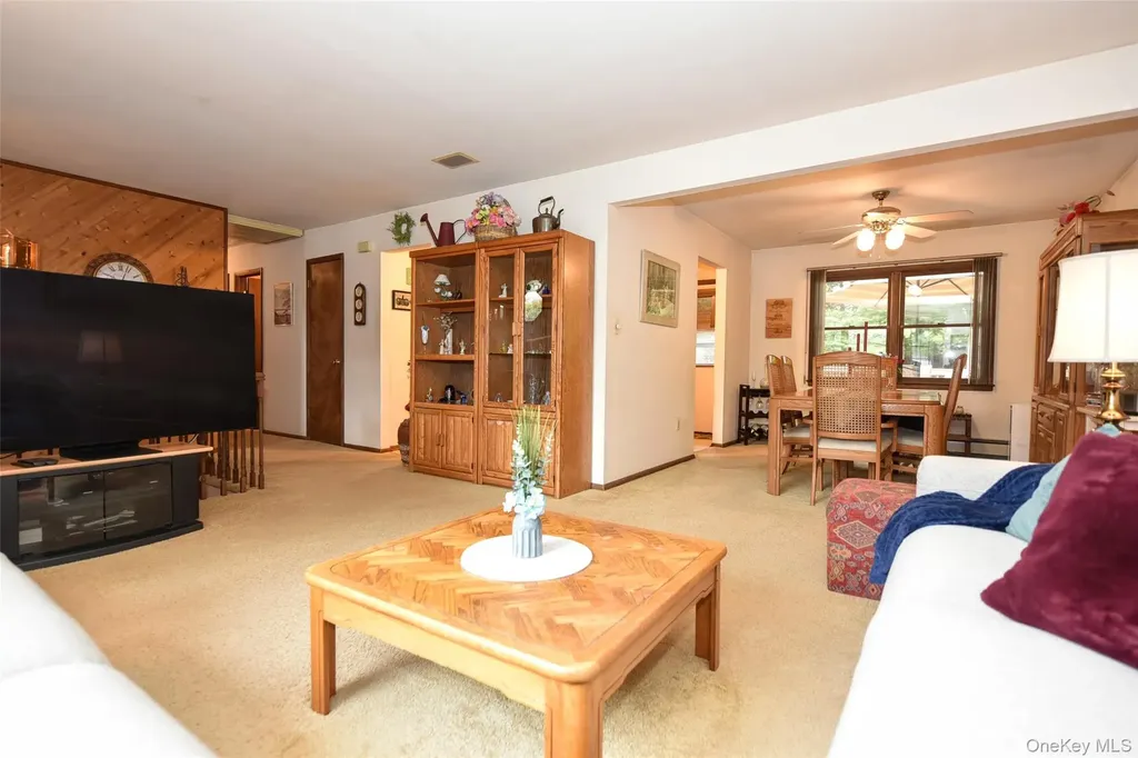 4 Arlington Drive Harriman NY 10926