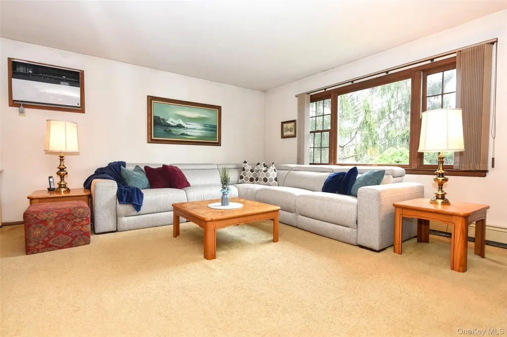 4 Arlington Drive Harriman NY 10926