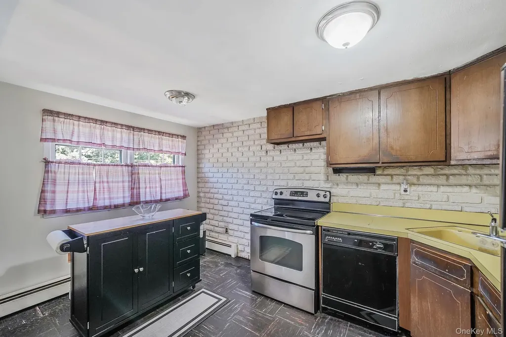 394 Central Islip Boulevard Ronkonkoma NY 11779