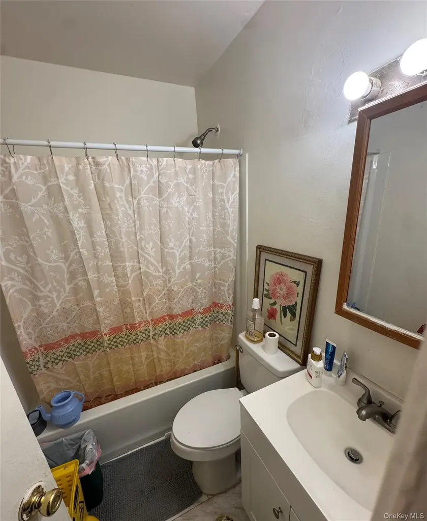 2453 B Union Boulevard Islip NY 11751