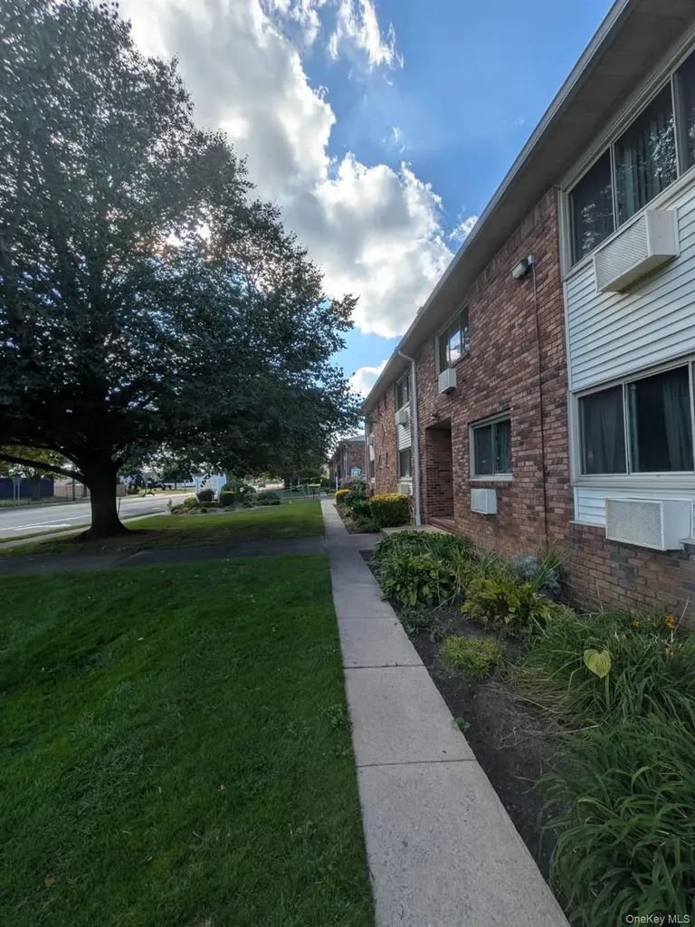 2453 B Union Boulevard Islip NY 11751