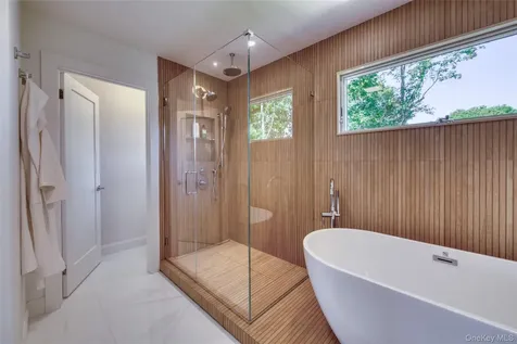 980 Manhanset Avenue Greenport NY 11944