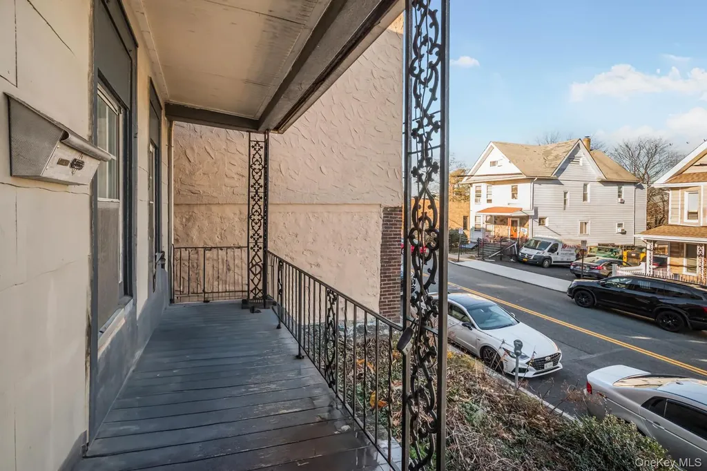 166 Lockwood Avenue Yonkers NY 10701