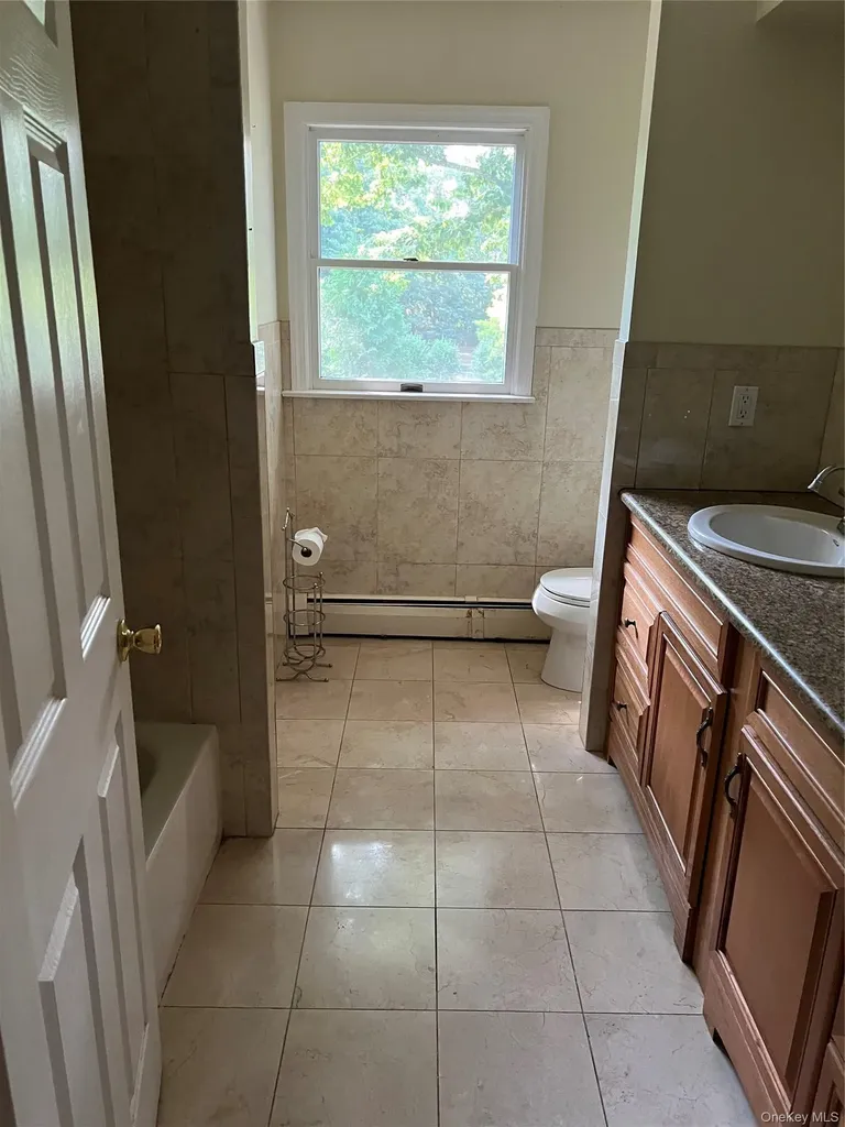 10 Jonah Road Miller Place NY 11764