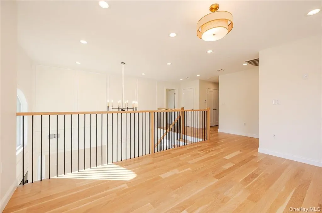 114 Emily Avenue Elmont NY 11003
