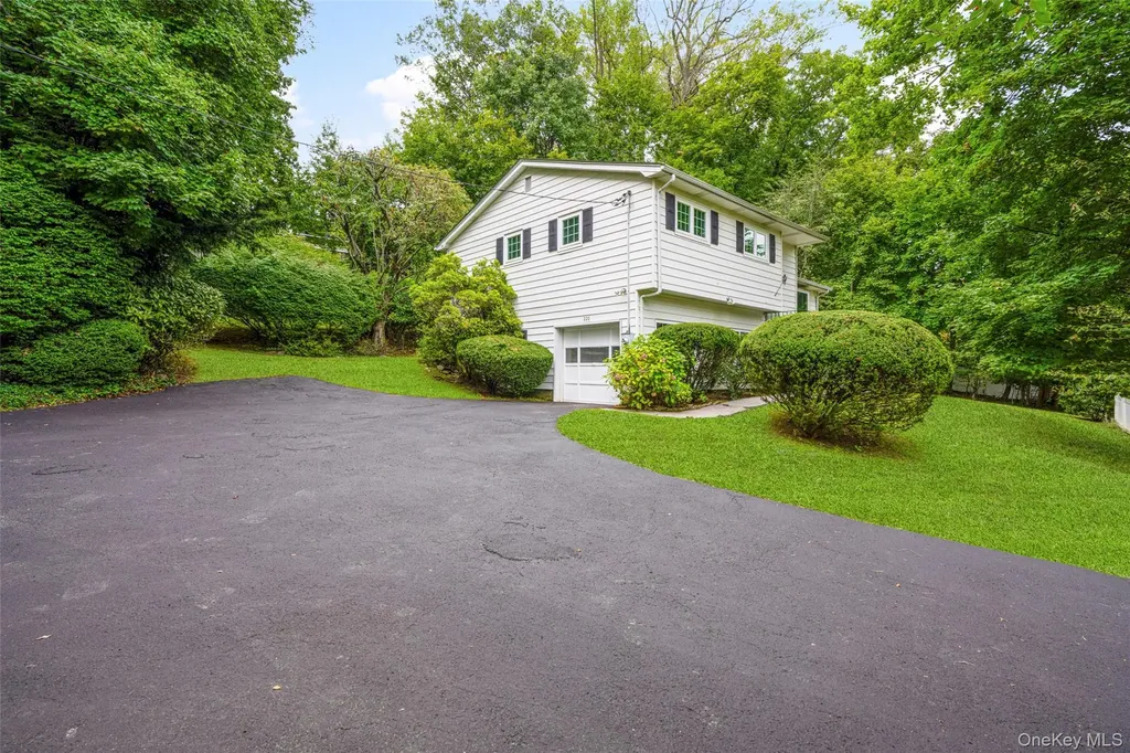220 Pinebrook Boulevard New Rochelle NY 10804