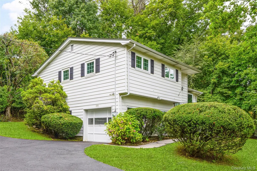 220 Pinebrook Boulevard New Rochelle NY 10804