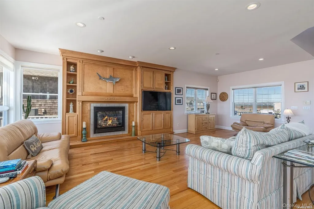 953B Dune Road Westhampton Beach NY 11978