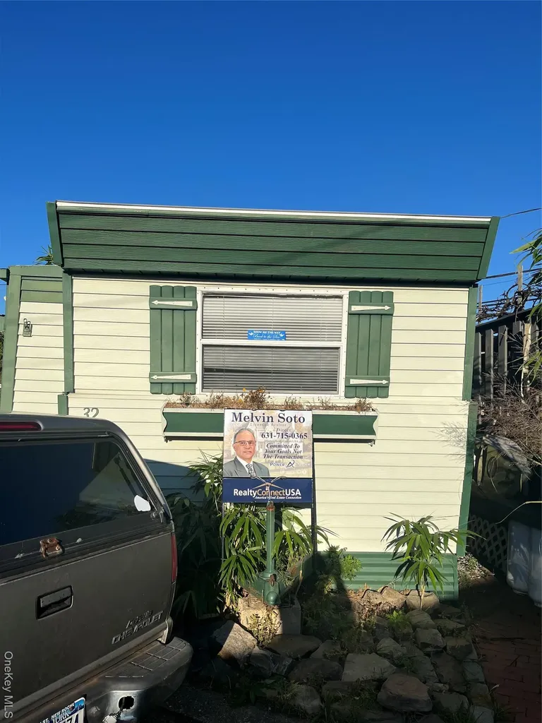 150 Main Street Islip NY 11751