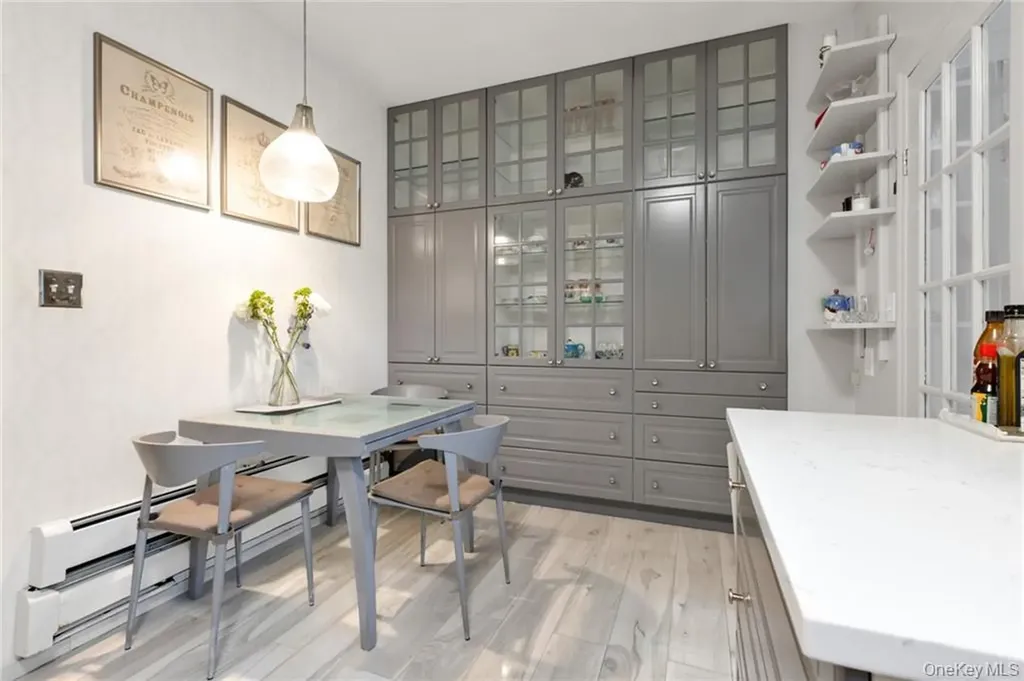 82 W End Avenue Brooklyn NY 11235