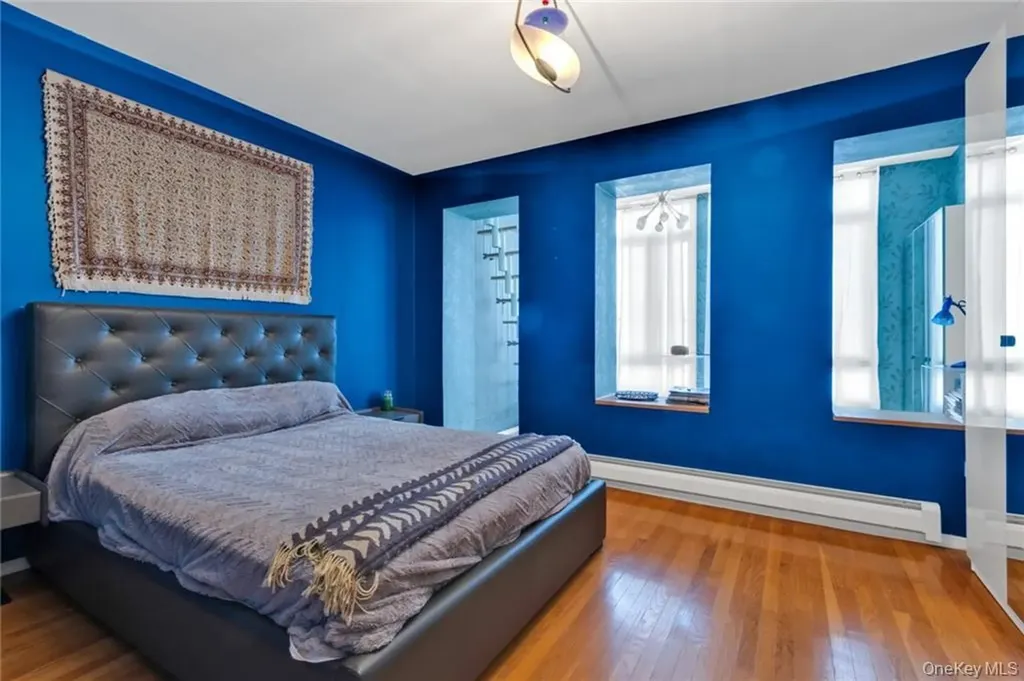 82 W End Avenue Brooklyn NY 11235