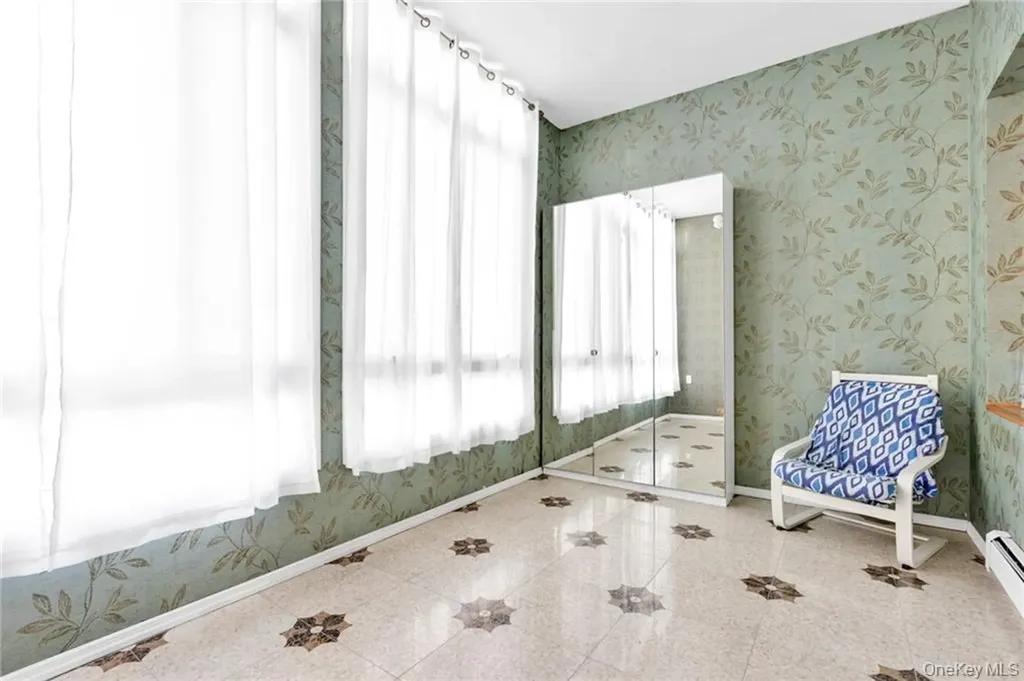 82 W End Avenue Brooklyn NY 11235