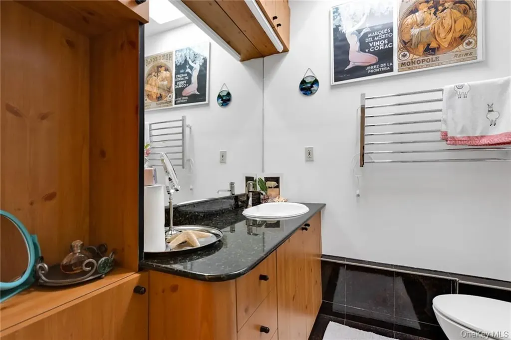 82 W End Avenue Brooklyn NY 11235