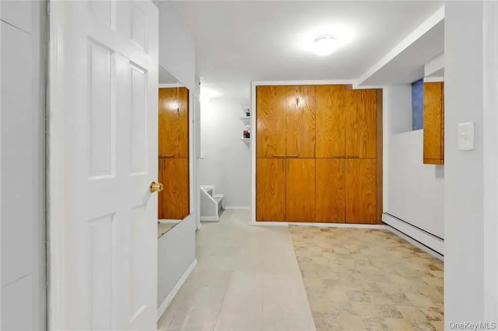 82 W End Avenue Brooklyn NY 11235
