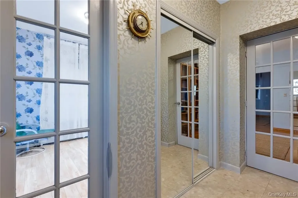 82 W End Avenue Brooklyn NY 11235
