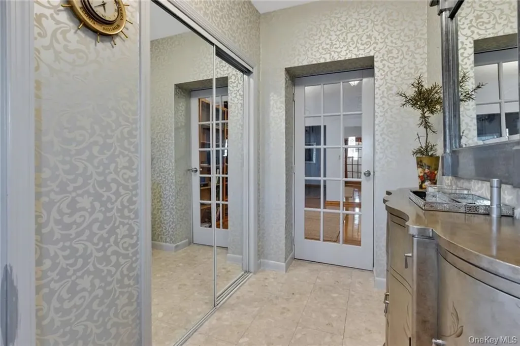 82 W End Avenue Brooklyn NY 11235