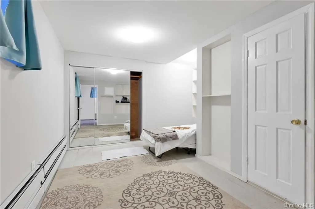 82 W End Avenue Brooklyn NY 11235