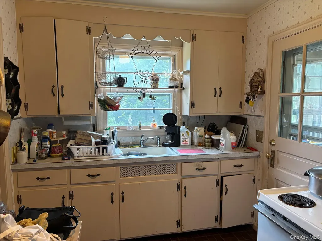 10 Patricia Avenue Fishkill NY 12524
