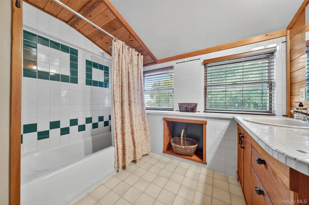 23 Overlook Drive Warwick NY 10990