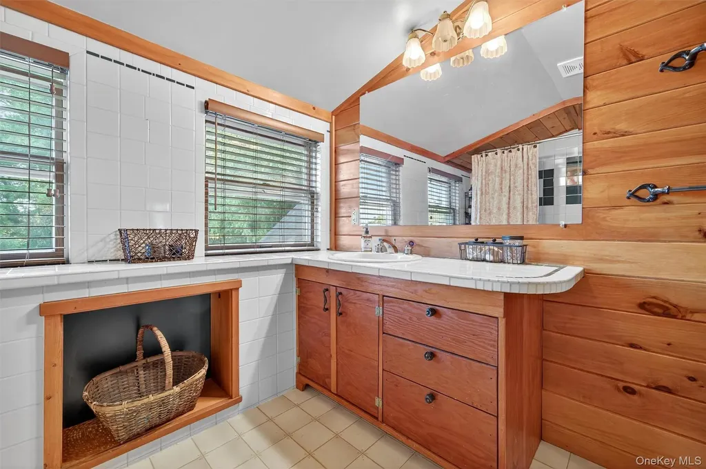23 Overlook Drive Warwick NY 10990