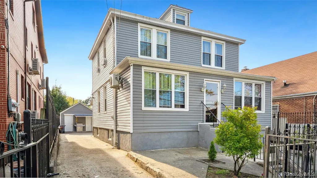 5612 135th Street Flushing NY 11355