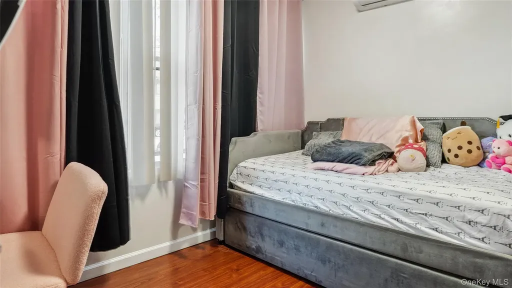 5612 135th Street Flushing NY 11355