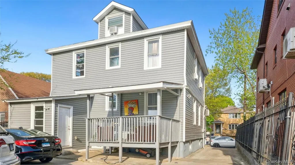 5612 135th Street Flushing NY 11355