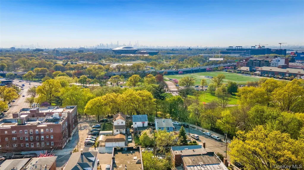 5612 135th Street Flushing NY 11355