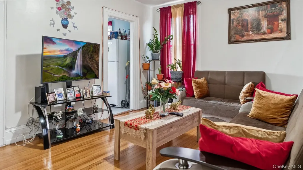 5612 135th Street Flushing NY 11355
