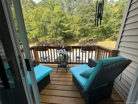 102 Fox Run Lane Carmel NY 10512