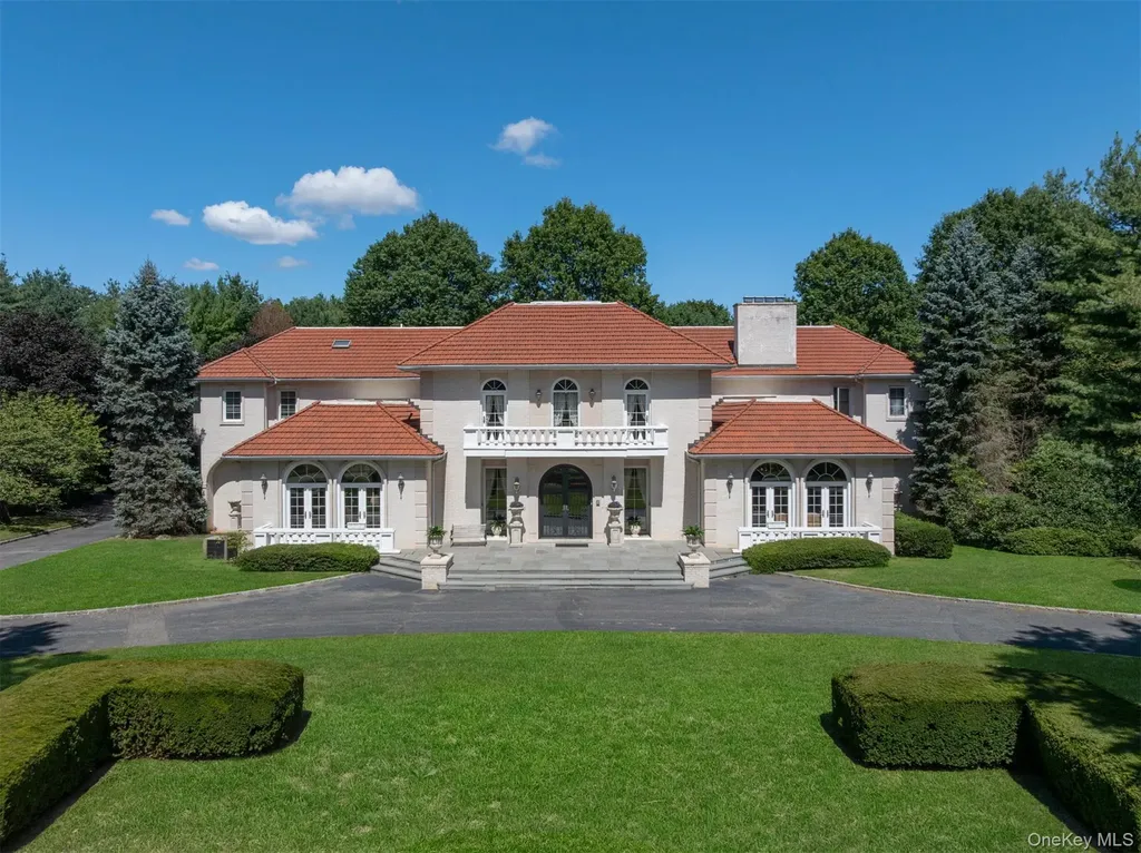 23 Old Westbury Road Old Westbury NY 11568
