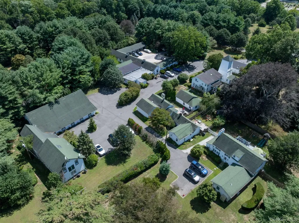 23 Old Westbury Road Old Westbury NY 11568