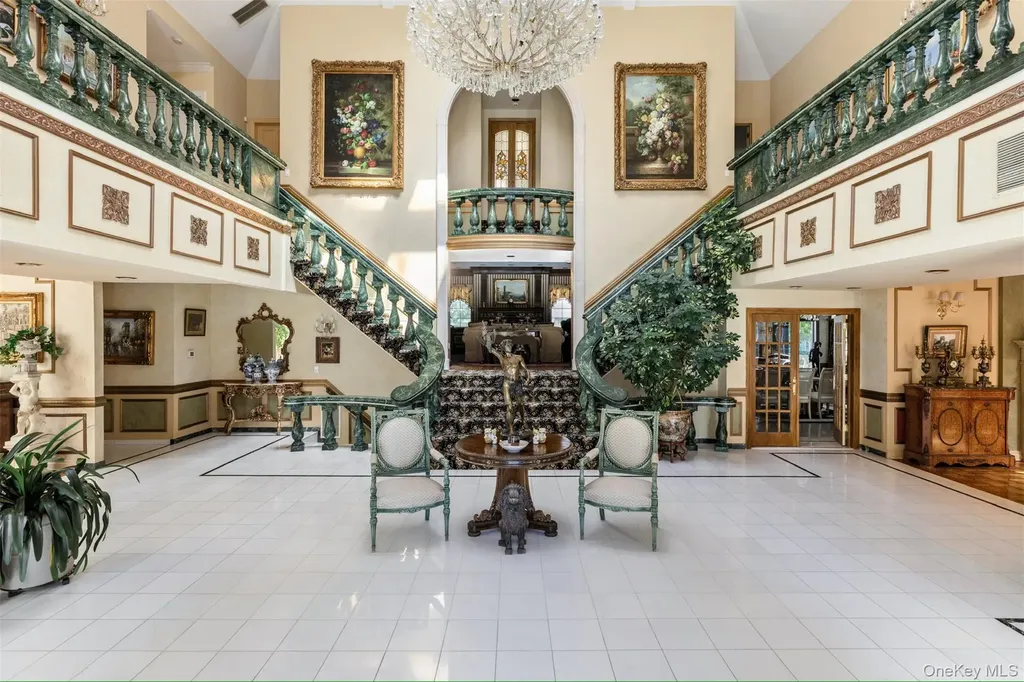 23 Old Westbury Road Old Westbury NY 11568
