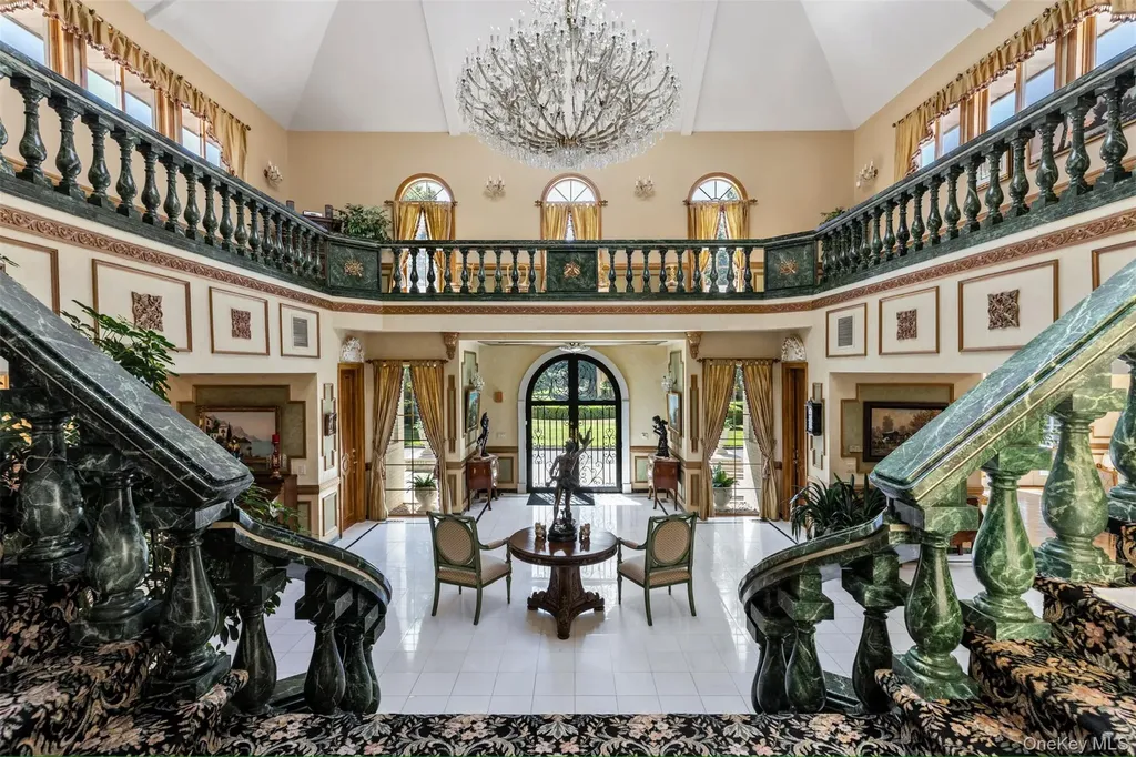 23 Old Westbury Road Old Westbury NY 11568