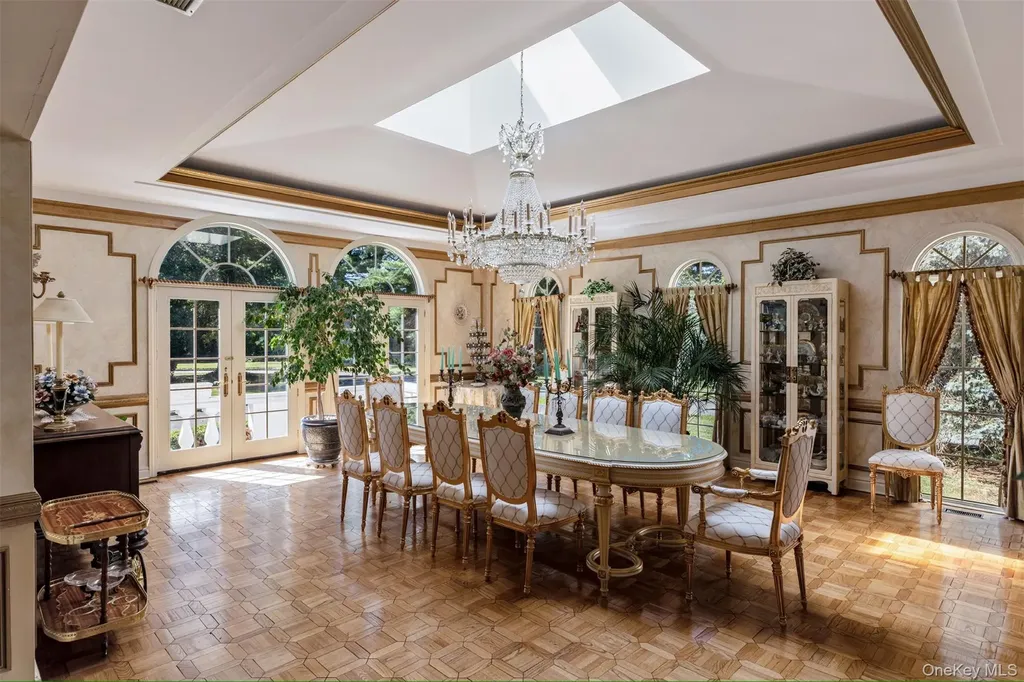 23 Old Westbury Road Old Westbury NY 11568