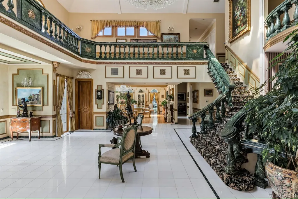 23 Old Westbury Road Old Westbury NY 11568