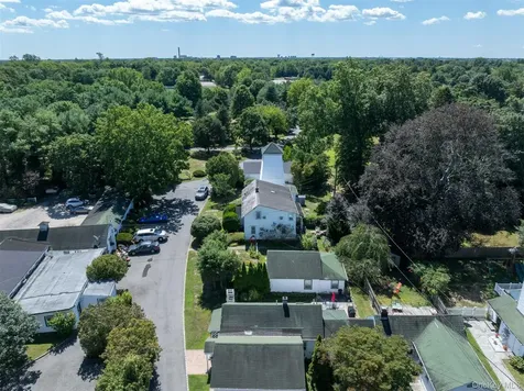 23 Old Westbury Road Old Westbury NY 11568