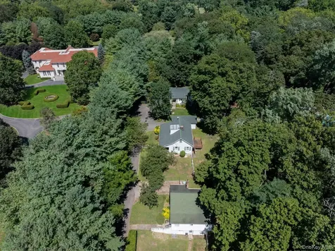 23 Old Westbury Road Old Westbury NY 11568