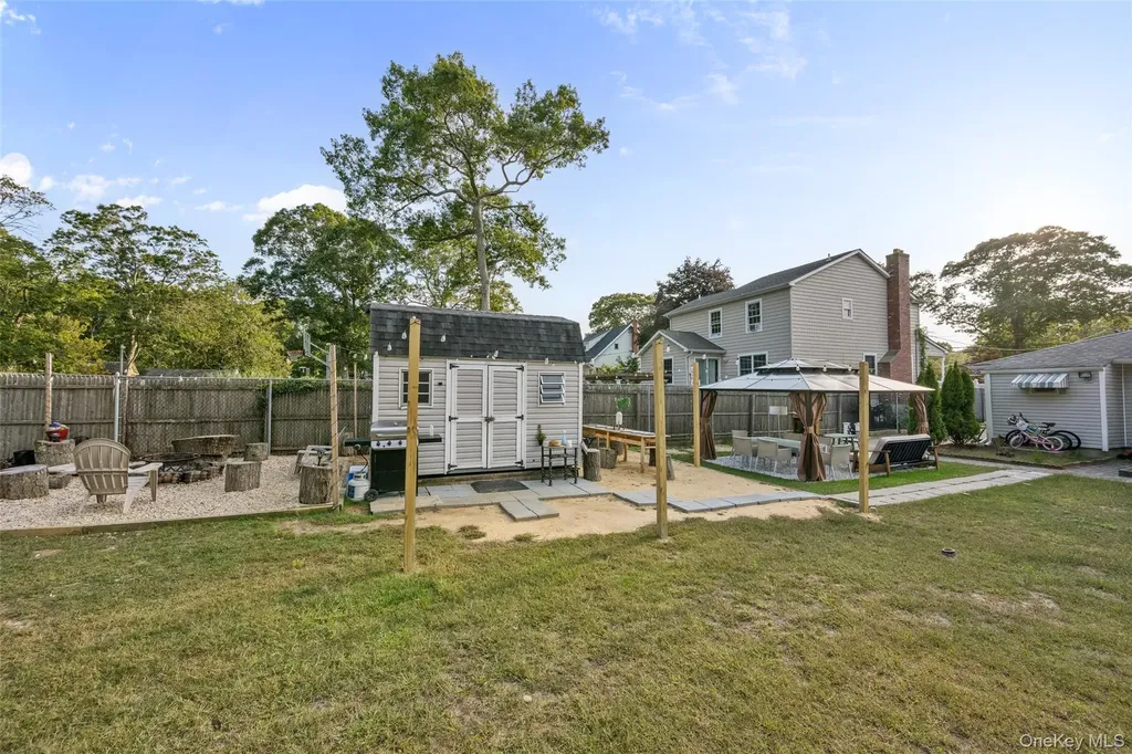 87 Biltmore Drive Mastic Beach NY 11951