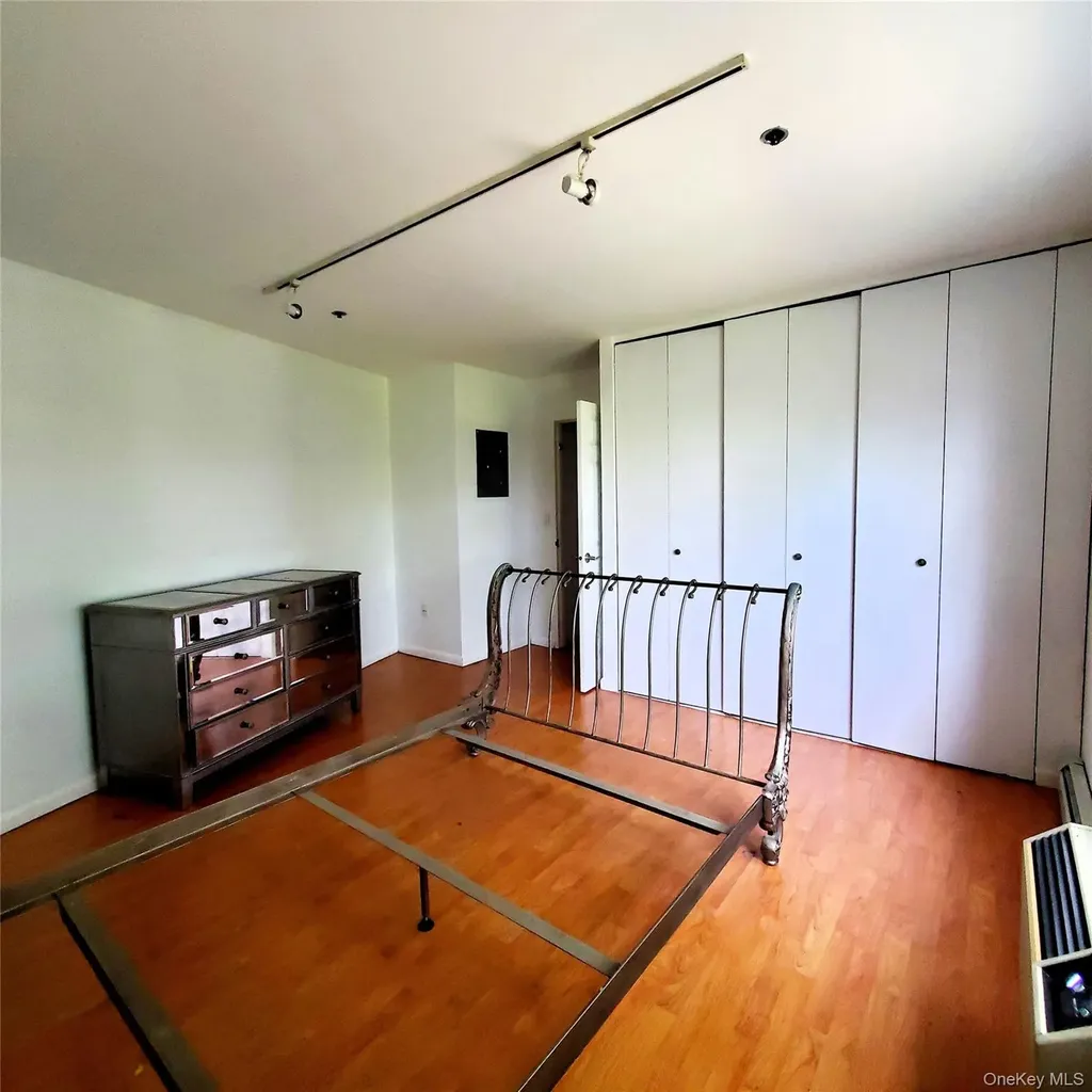 400 Mount Pleasant Avenue Mamaroneck NY 10543