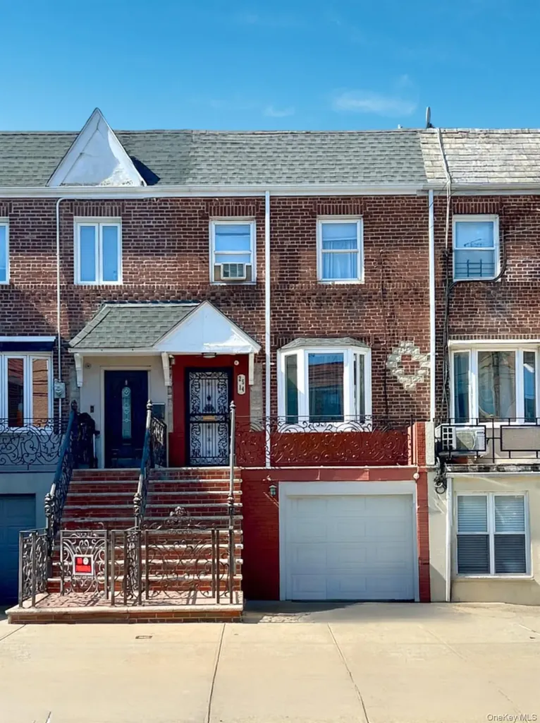 25-14 43 Street Astoria NY 11103