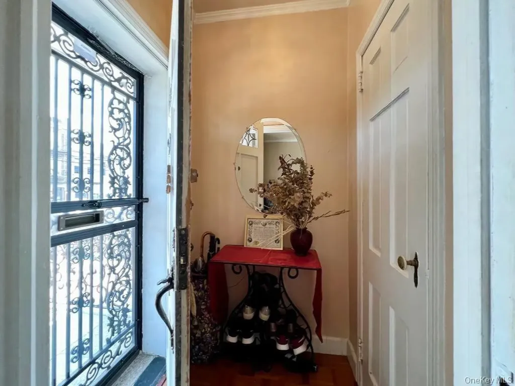 25-14 43 Street Astoria NY 11103
