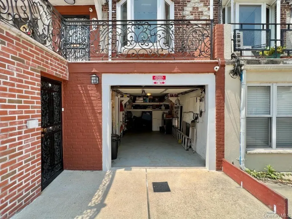25-14 43 Street Astoria NY 11103