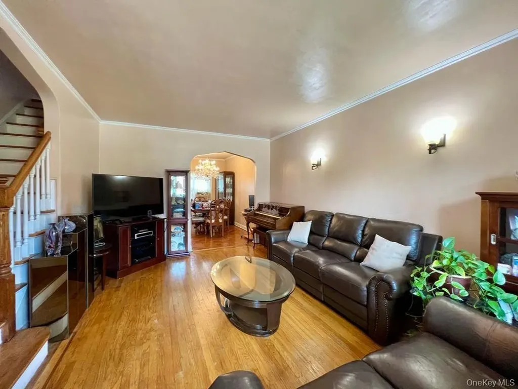 25-14 43 Street Astoria NY 11103