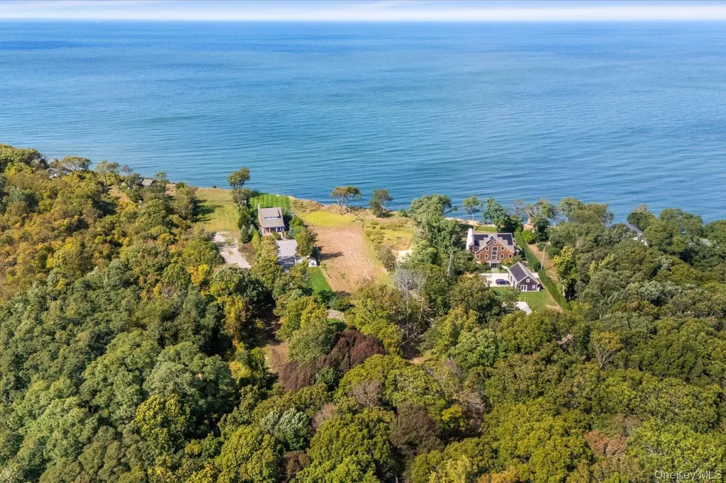4760 Blue Horizon Bluffs Peconic NY 11958
