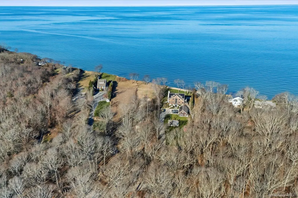 4760 Blue Horizon Bluffs Peconic NY 11958